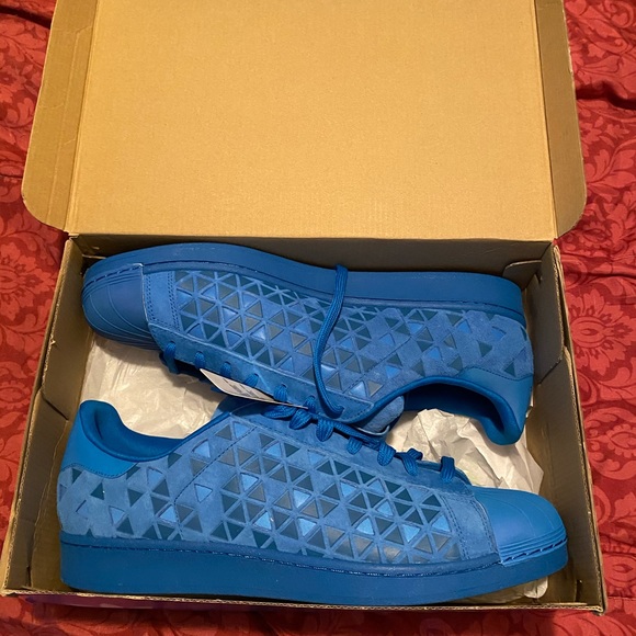 Adidas sneakers - Picture 2 of 3